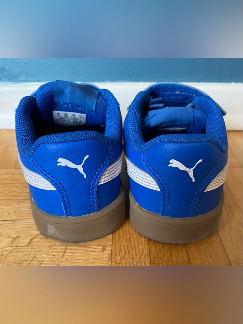 Kids Puma Velcro Sneakers - Picture 3 of 7
